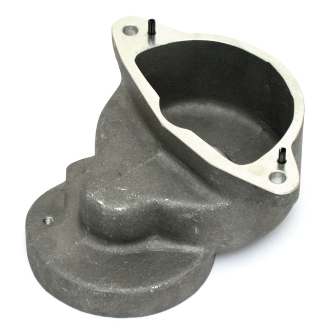 Starter shaft housing