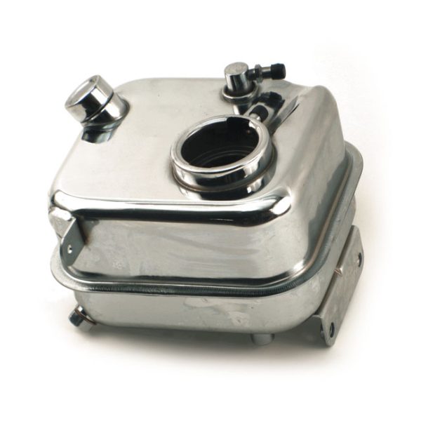 Oil tank