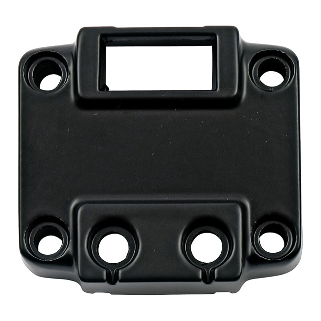 Handlebar switch housing