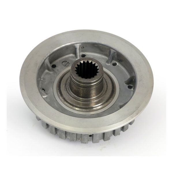 Clutch hub