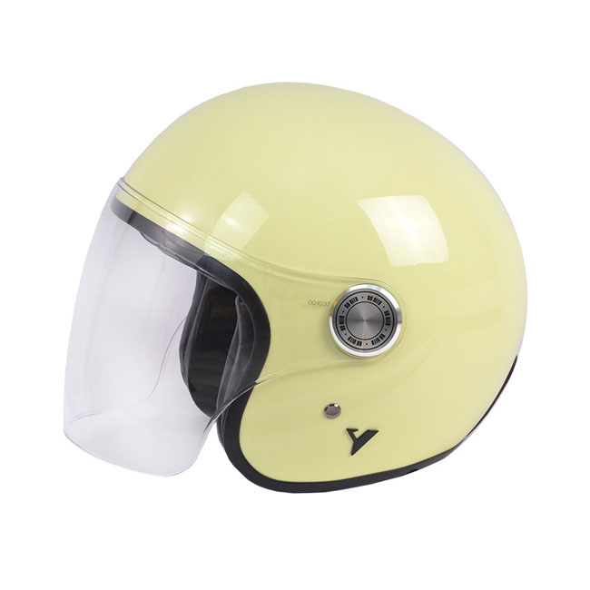 By City The City helmet beige shiny