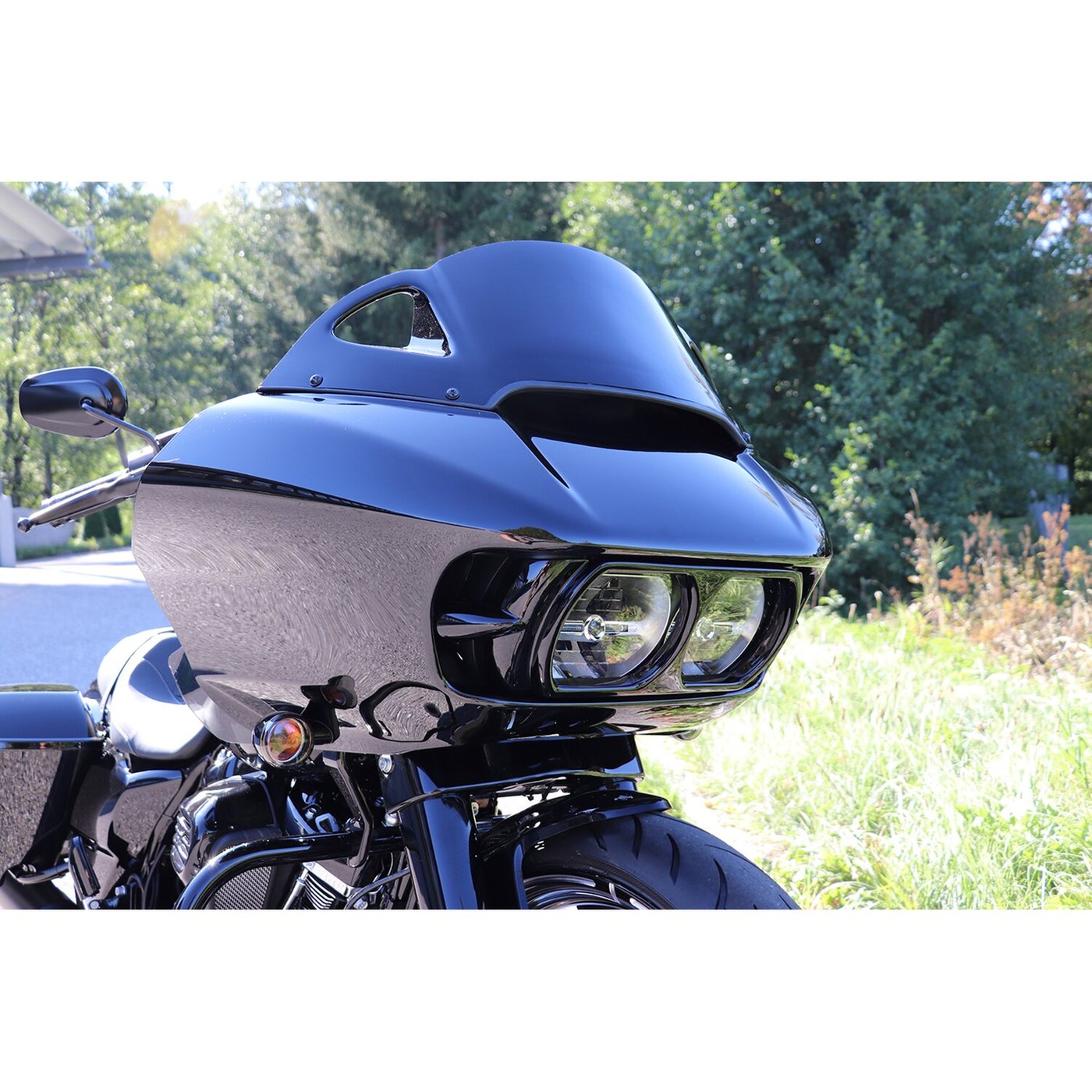 Cult-Werk Cult-Werk, windshield 'Racing'. Gloss black