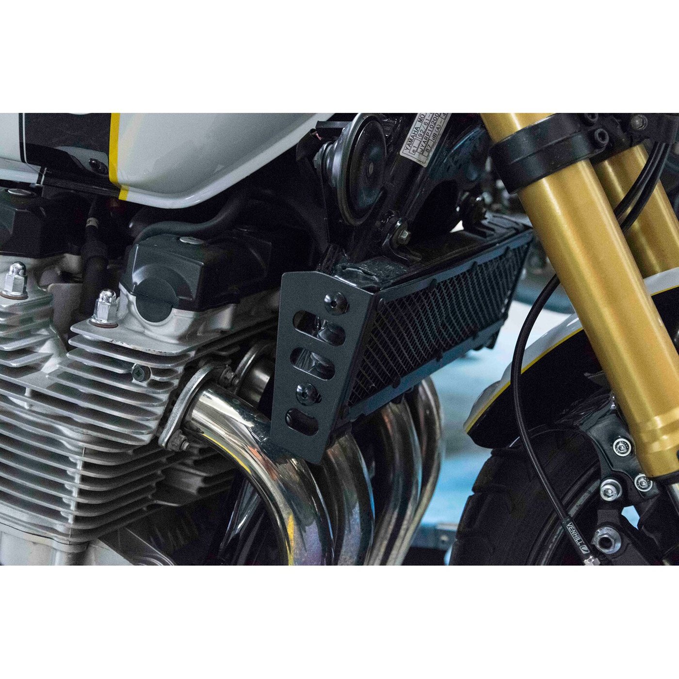 C-Racer C-Racer oil cooler grill black - Image 2
