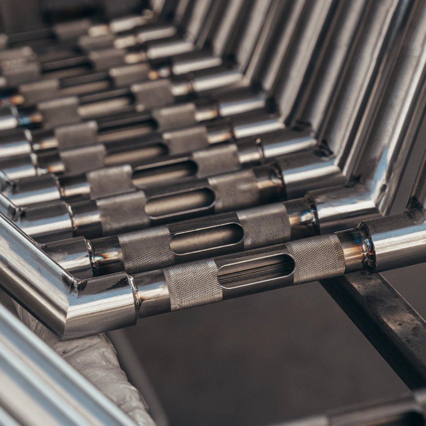 Trask Performance Trask, 1.25" V-Line handlebar. Standard. Chrome - Image 2