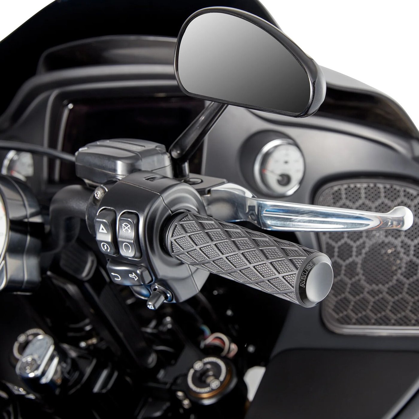 Arlen Ness Arlen Ness, Diamond handlebar grip set. Black - Image 2