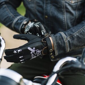 By City By City Second Skin gloves tattoo black